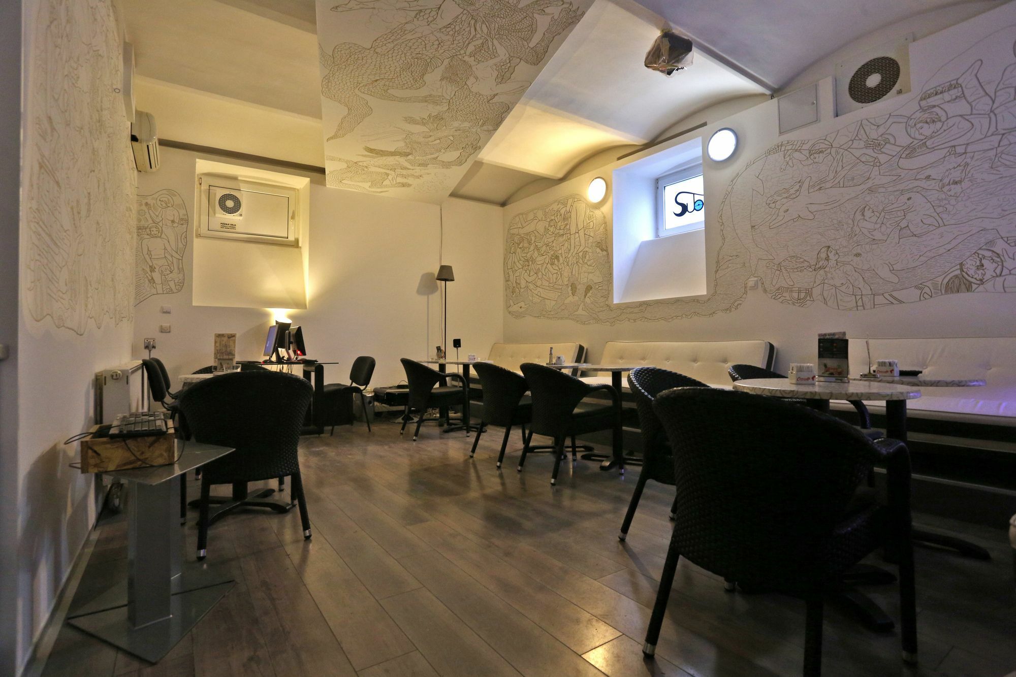 Subspace Hostel Zagreb Eksteriør bilde